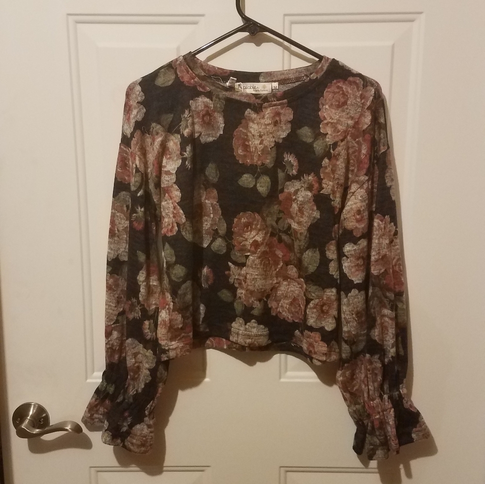 Available by Angela medium floral top